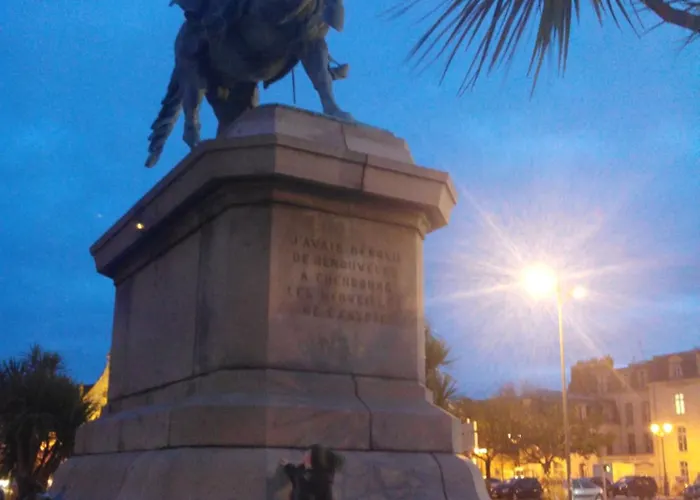 大酒店 酒店 瑟堡